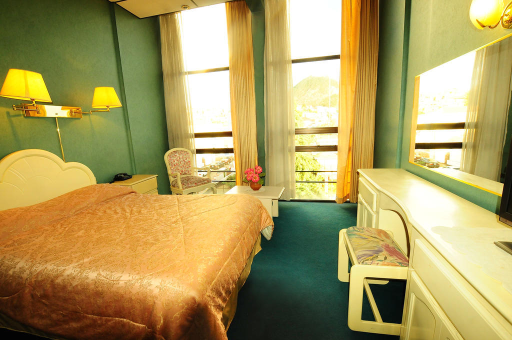 Glorieta Hotel Sucre Ngoại thất bức ảnh